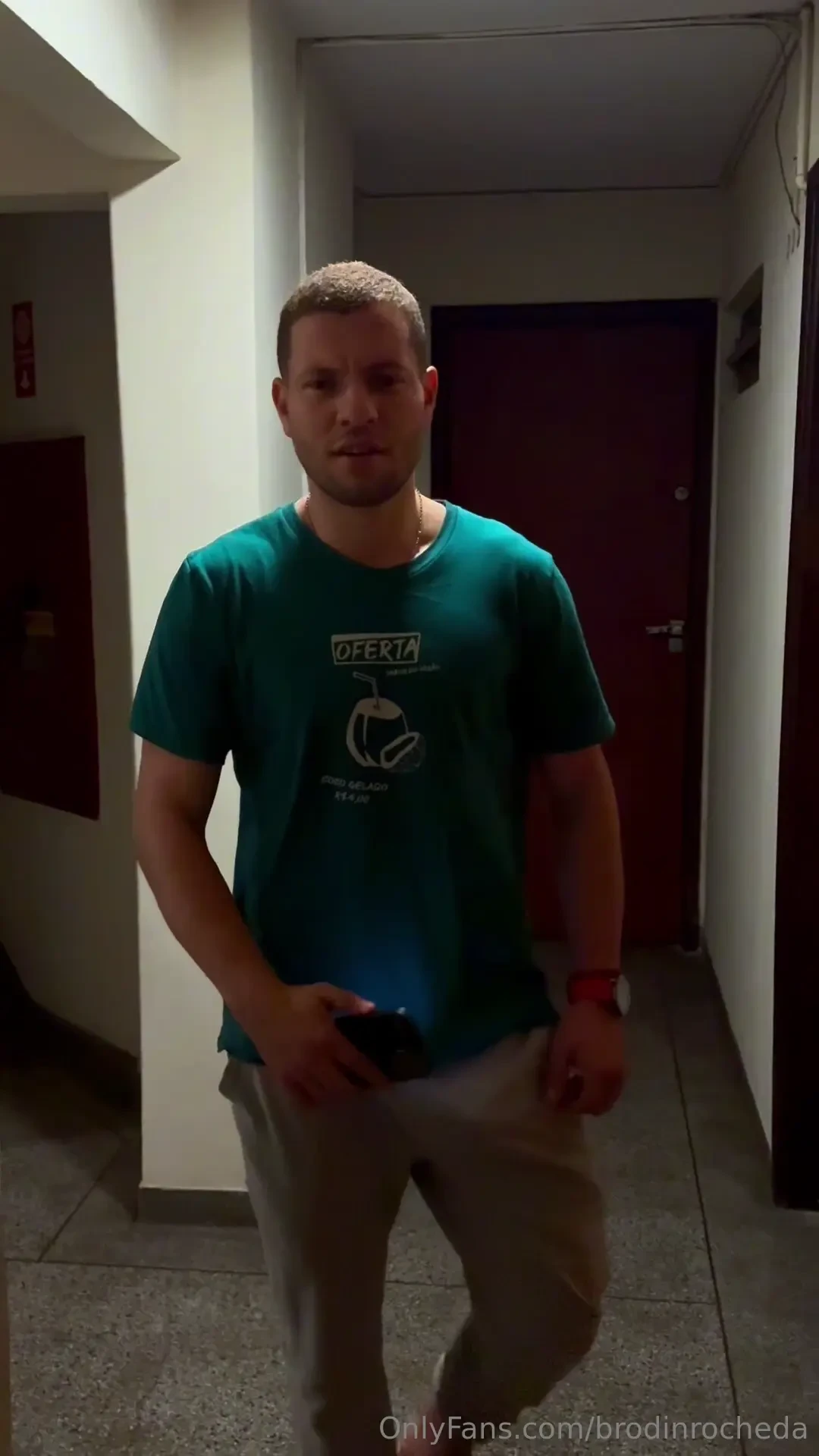 Brincadeira com o vizinho 