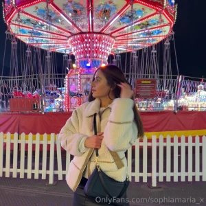 No man to treat me so i went with a girl mate i got no teddy bears