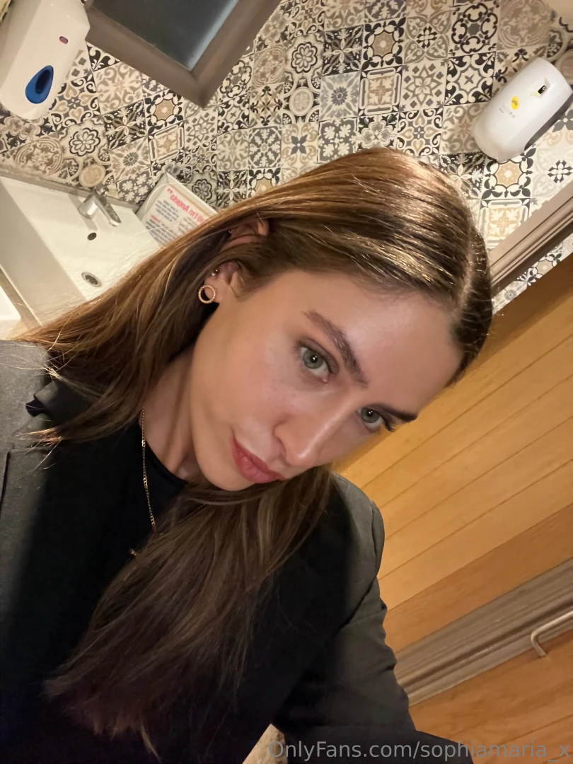 I went out with my sister for dinner part 1 