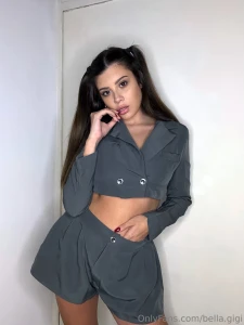 Panties or no panties guess