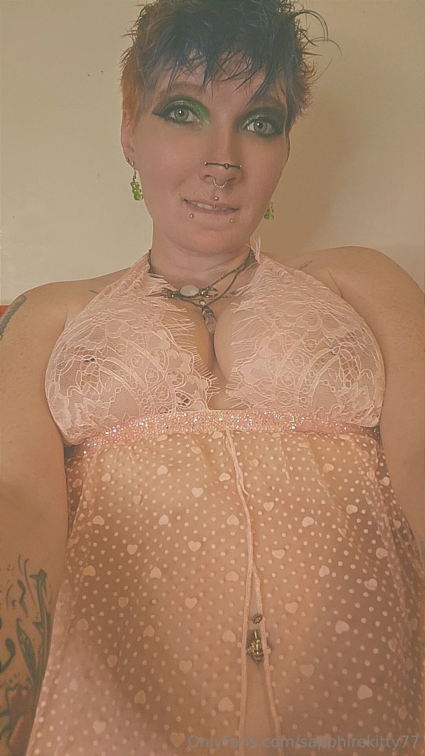 2 new outfits for my birthday today tips are not required but they are part 1 