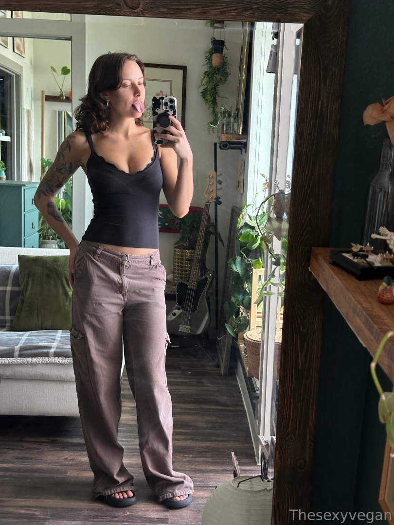 Happy friyay thank you to everyone who joined me on my liveshow last part 3 