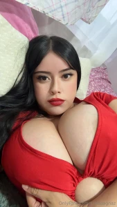 Me encantan mis enormes tetas part 1