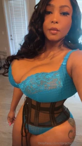 I m all about that bass no treble