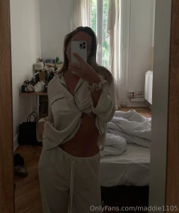 Swipe to undress me any naughty plans this lazy sunday