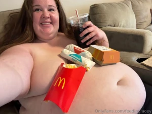 Lunch time had to try the snack wraps that are back at mcdonald s