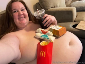 Lunch time had to try the snack wraps that are back at mcdonald s part 3