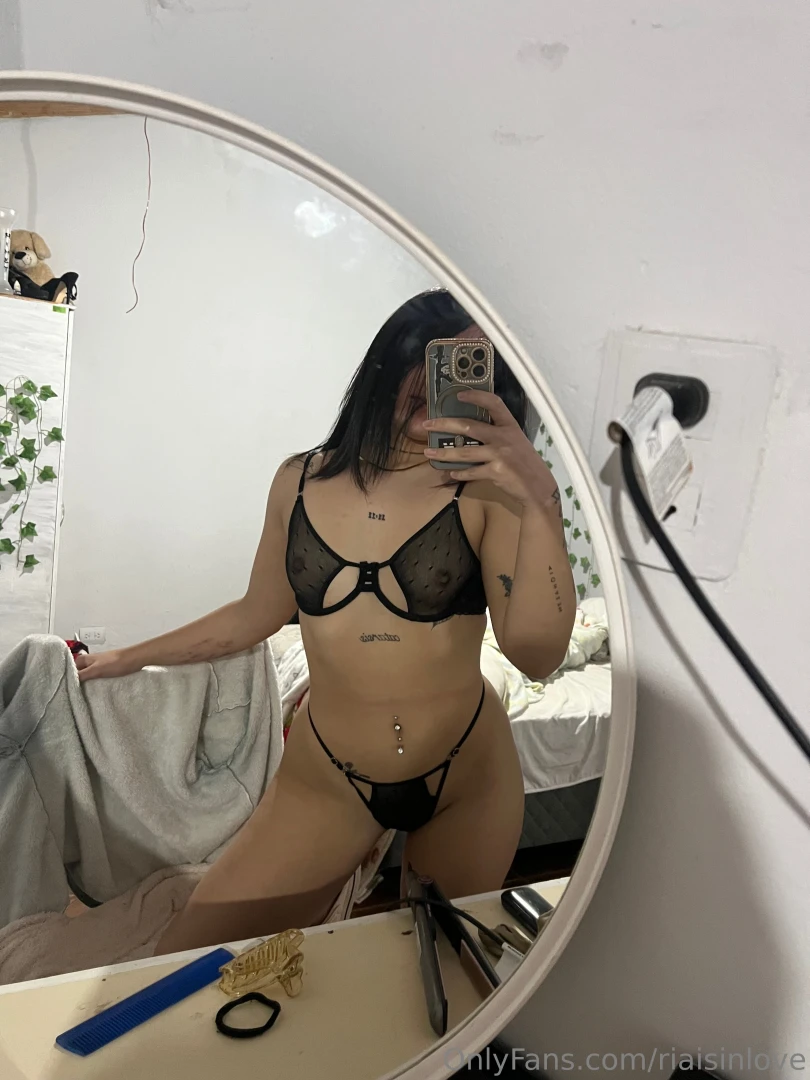 Free to join her https onlyfans com mina_sky c115 