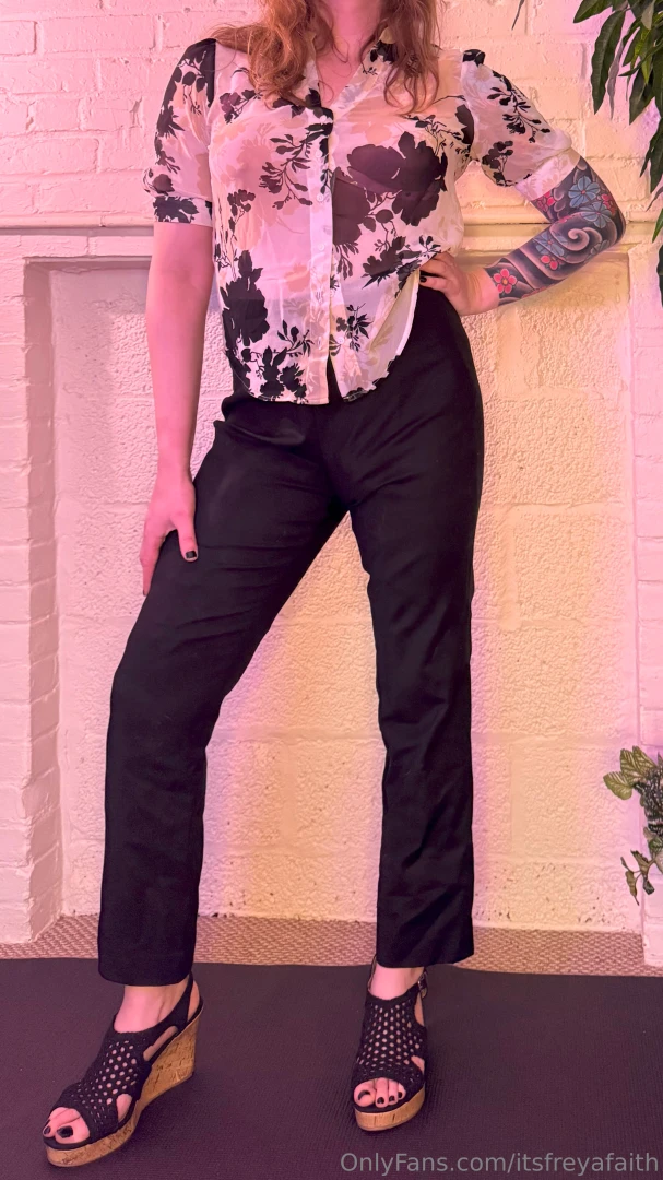 I can be tamed sometimes too did you even notice the harness in the part 1 