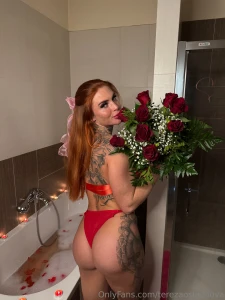 Valent n je tady a j jsem ten nej hav j d re ek kter ek jen na tebe