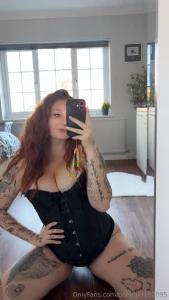 I look so good in black part 16