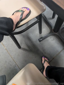 Here is a sneak peek behind my pedicure also i ll post the final part 1