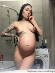 Pregnant moms boobs lick me enjoy this taste you know what my pregnant