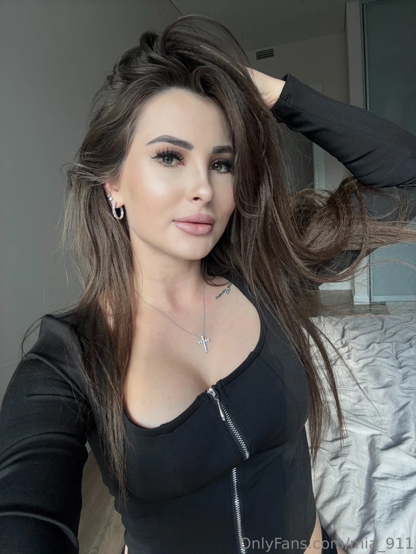 Omg i hope you were onlyyy looking into my eyes part 4 