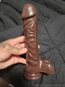 It s big i wonder if i can take this