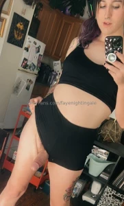 Hellooooo here s some pics i took the other day at after the gym 3 i part 1