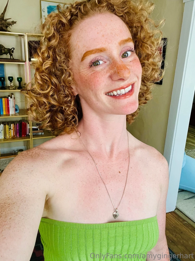 Feeling pretty in this cute outfit have an amazing day part 2 