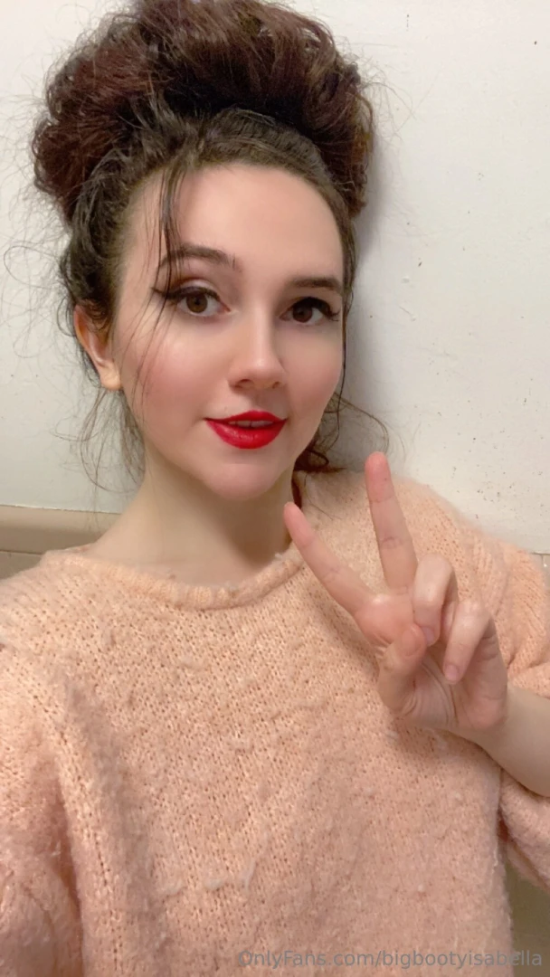 It s a messy hair bun kind of day 