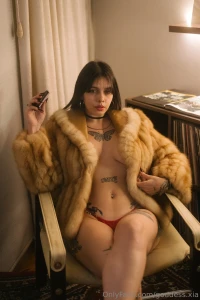 Could you resist coming home late if i m waiting for you like this do