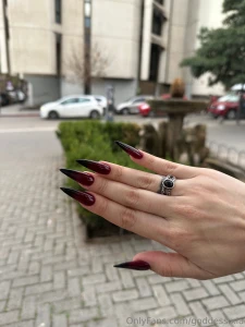 Come beta refund my nails look how beautiful they turned out part 1