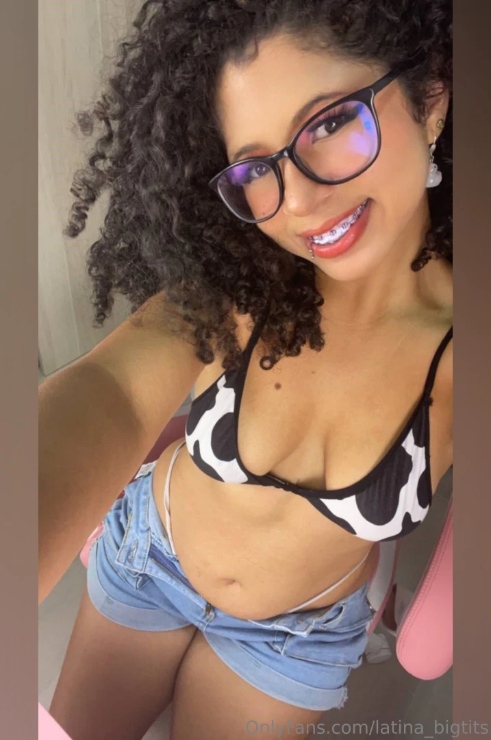 Good girl right here my name is princessbunnybell and i would really 