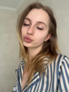 Sleepy kisses only today