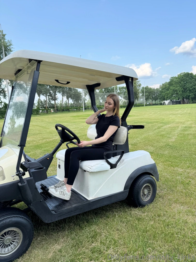 I was supposed to focus on the game but the golf cart looked way too part 1 