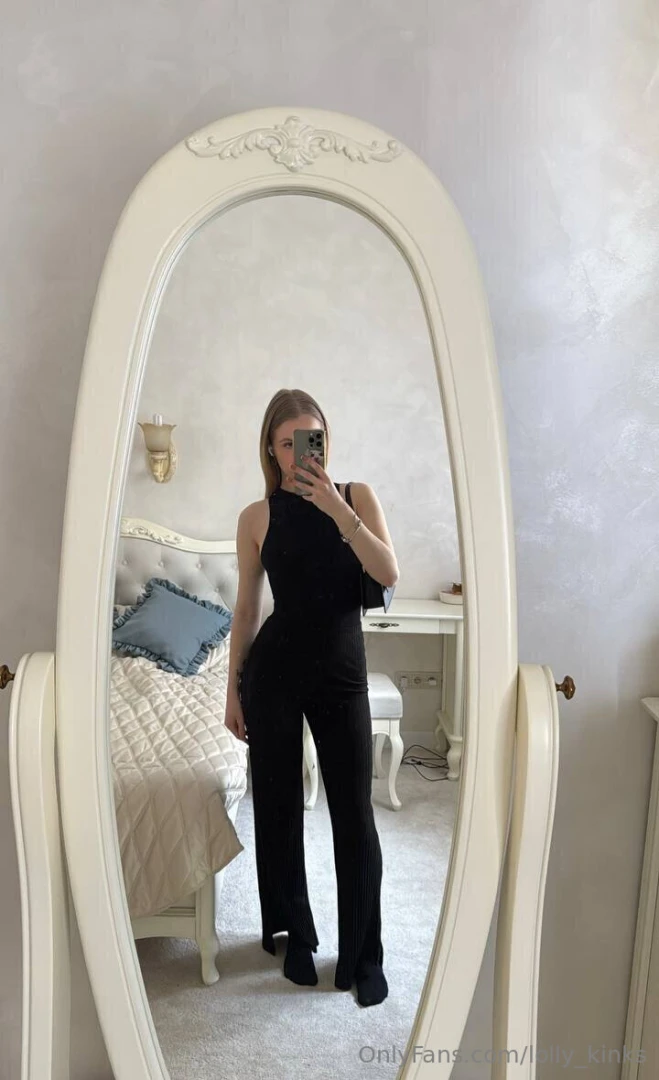 What do you think of the all-black look 