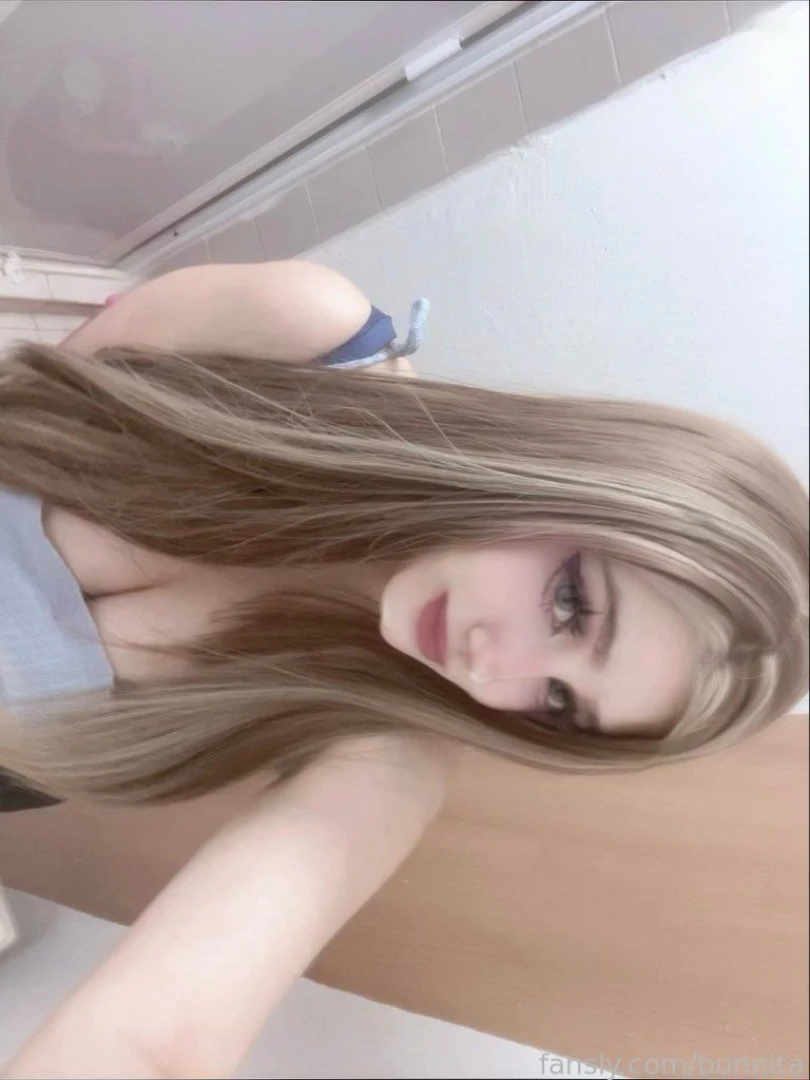 Selfie mirrorselfie cute sensual hot neckline part 2 