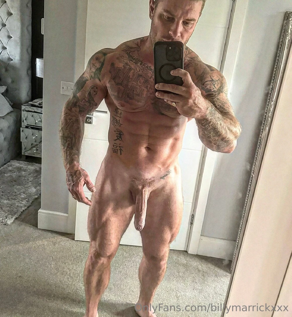 Quick naked flex 