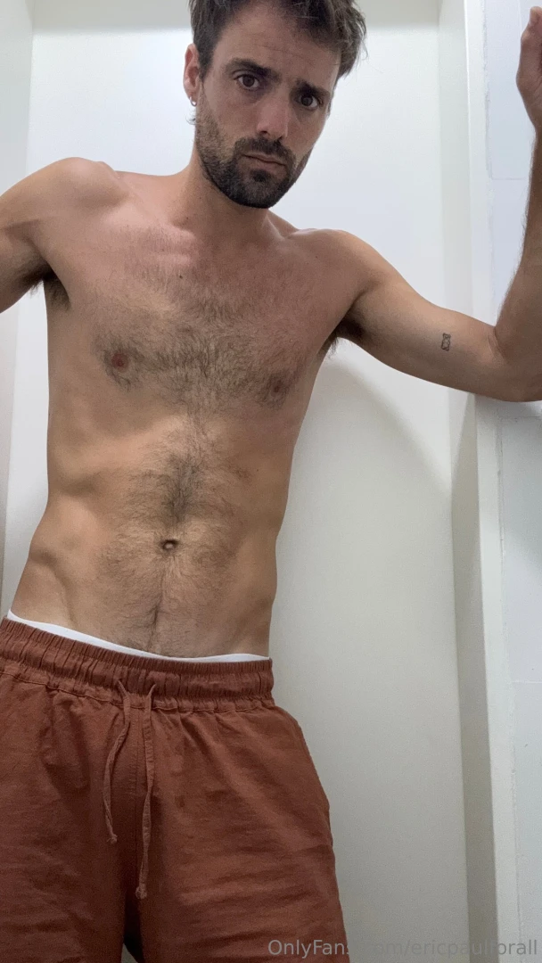 Come find me i ll give you a clue i m in the office bathroom 