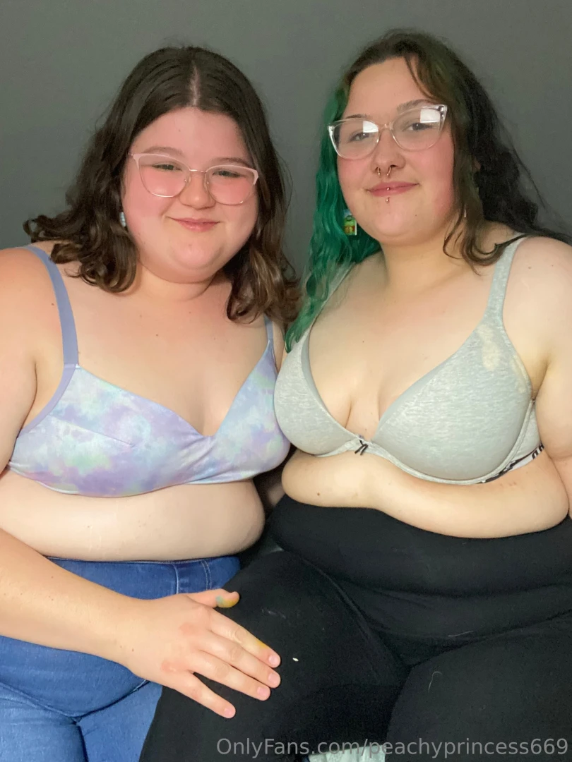 Look at me with my sexy best friend go subscribe to her at part 3 