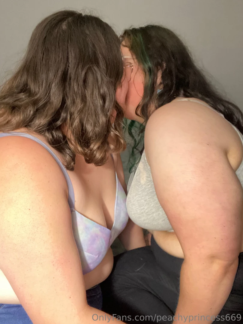 Look at me with my sexy best friend go subscribe to her at part 2 