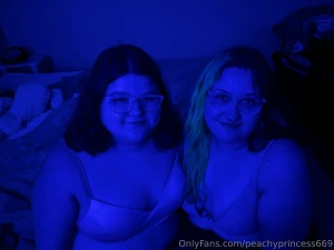 Look at me with my sexy best friend go subscribe to her at