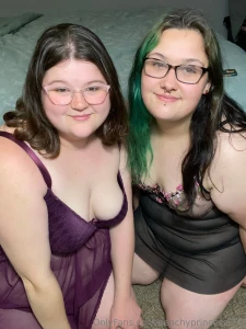 I ate my friends pussy leave a tip if you liked it and want more part 8