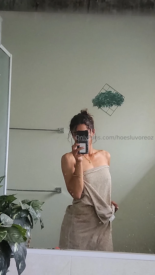 I m sick need you to shower me baby 