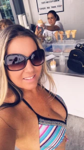 Hey babes its hot here