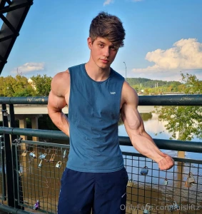 Had to pop a flex on the bridge