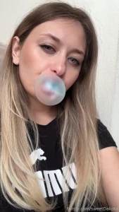 Kinda bored wanna chat dreamgirl shygirl blonde girl fyp sweet erotic