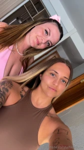 Left or right part 264