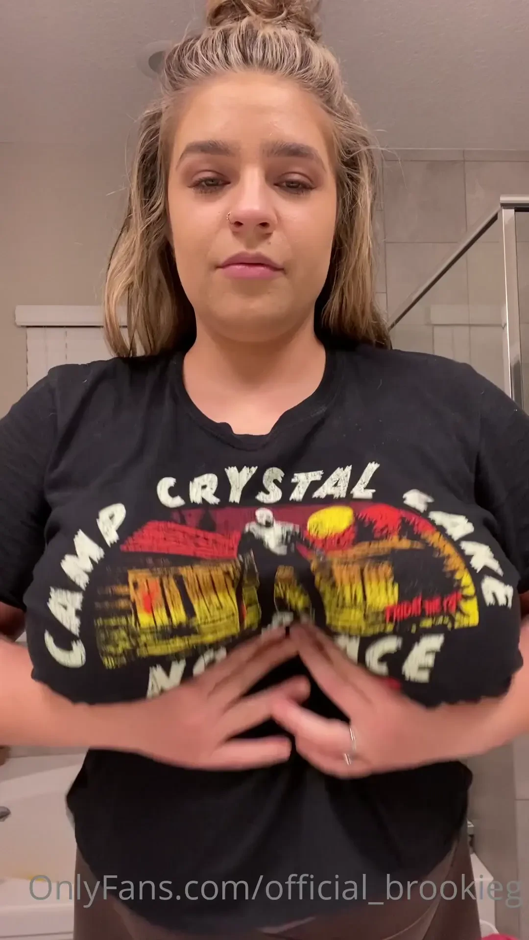 I tried to hide my prego belly for those of you not into it will post 