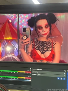 I m streaming right now