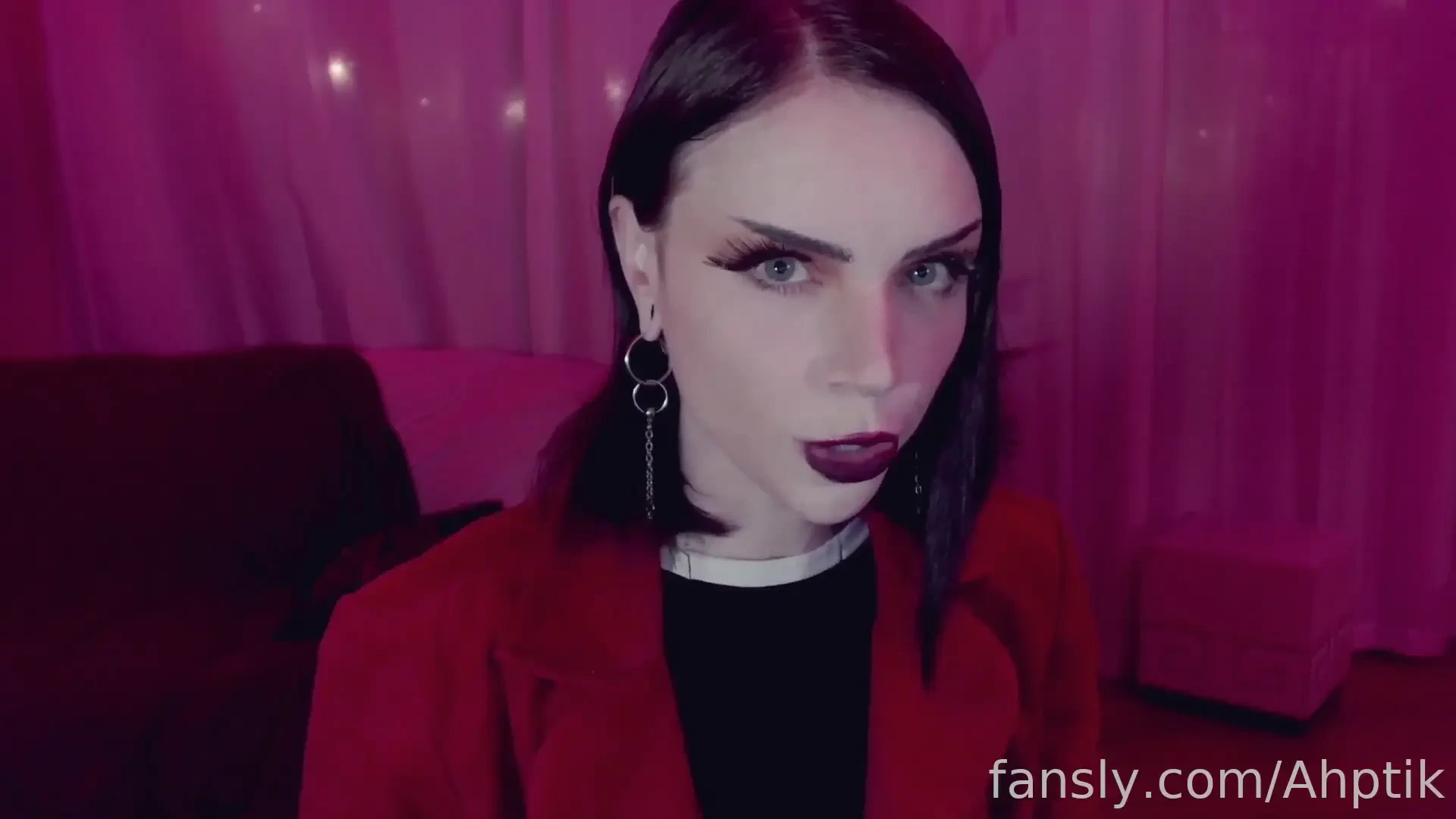 Jerking off in front of jane lane camera flash warning for the fans of 