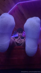 Get in my fucking dms