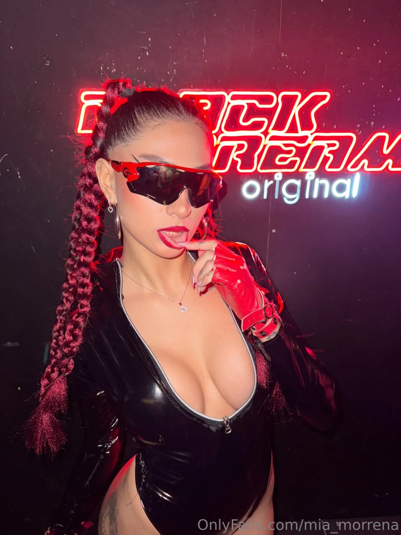 You know what s better than being watched while i dance being imagined 