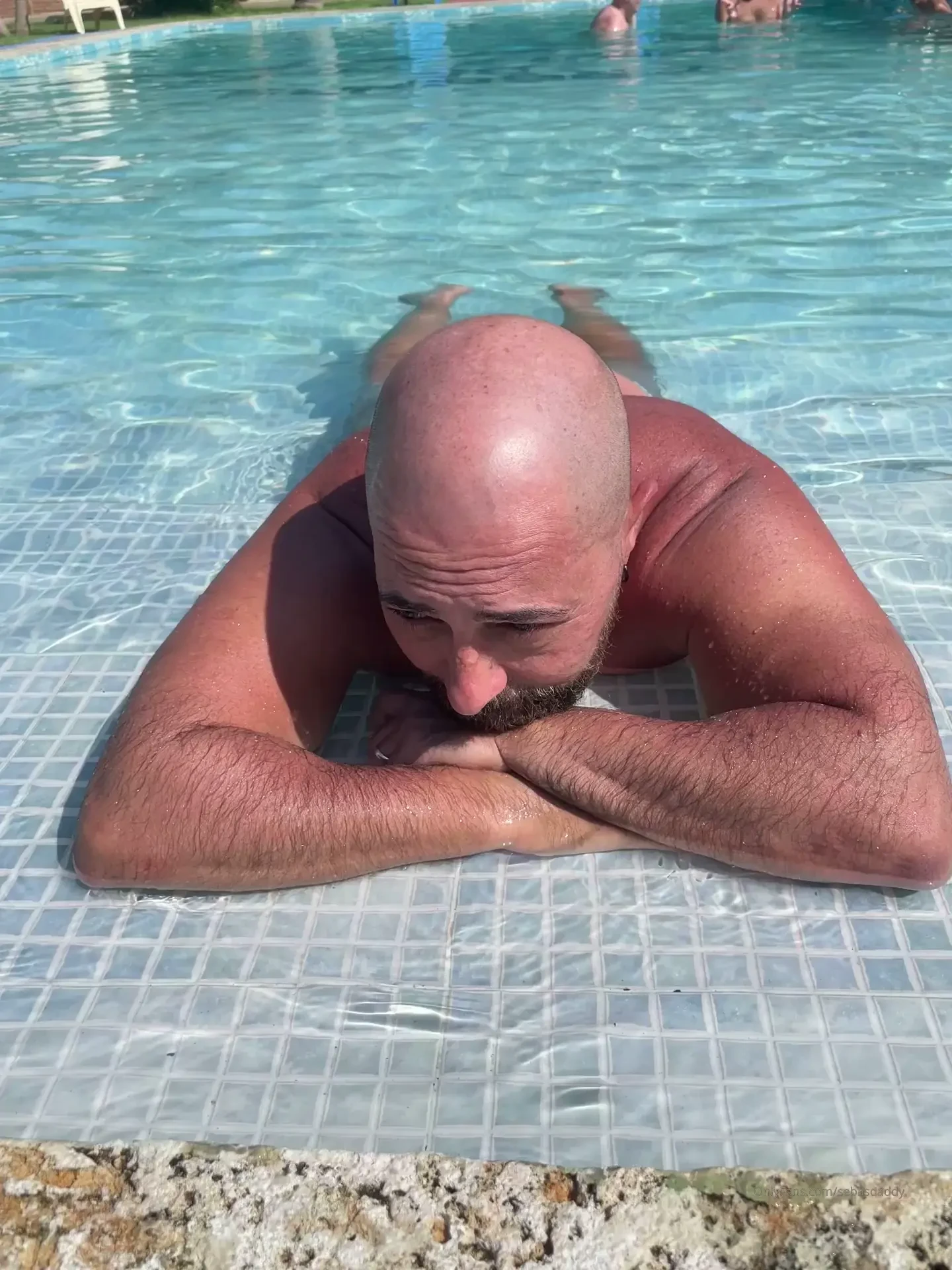 Disfrutando un d a de piscina pool day 