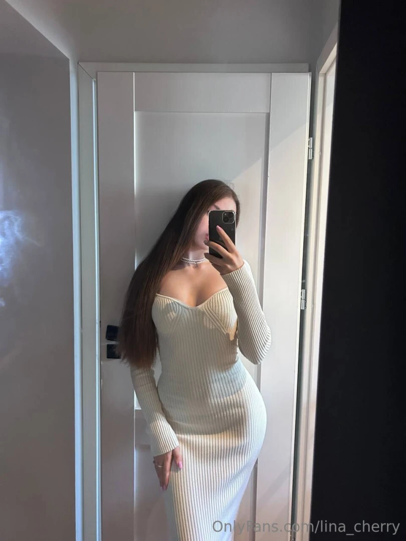 I like wearing dresses i feel so feminine and gentle in them like a 