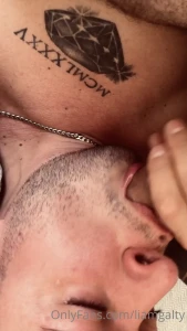 Fuck this cock is really huge i sucked until cum over my mouth