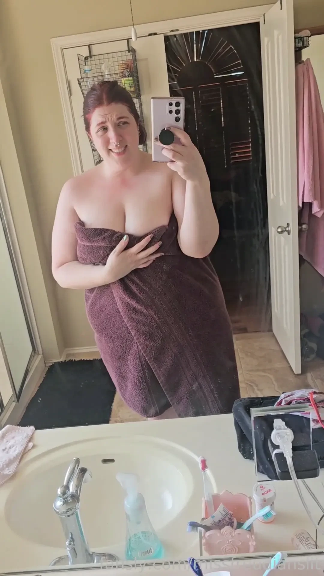 Rinsed off and burping in my new bathroom 