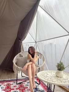 In the rain is especially drawn to the comfort of home - a plaid tea